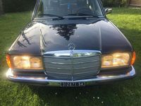 Usata Mercedes 280 177 CV (130 kW) 1976 Blu/azzurro Berlina