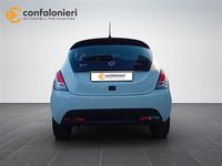 Usata Lancia Ypsilon 69 CV (50 kW) 2023 Bianco Utilitaria