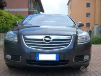 Usata Opel Insignia Cosmo 180 CV (132 kW) 2011 Grigio Berlina