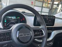 Begagnad Fiat 500e Passion 42 kW (58 HK) 2021 Vit Cab