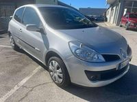 Usata Renault Clio III Rip Curl 75 CV (55 kW) 2008 Argento Berlina