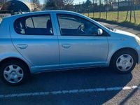 Usata Toyota Yaris 75 CV (55 kW) 2004 Verde Berlina