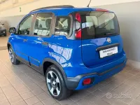 Usata Fiat Panda Cross Cross 69 CV (50 kW) 2018 Blu/azzurro Utilitaria