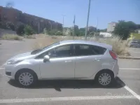 Usata Ford Fiesta 97 CV (71 kW) 2013 Grigio Berlina