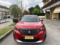 Usata Peugeot 2008 Allure 101 CV (74 kW) 2020 Rosso SUV
