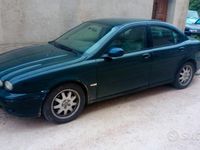 Usata Jaguar X-type 131 CV (96 kW) 2004 Verde Berlina