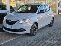 Usata Lancia Ypsilon Gold 69 CV (50 kW) 2018 Grigio Utilitaria