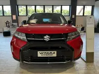 Nuova Suzuki Vitara 110 CV (80 kW) 2026 Rosso SUV