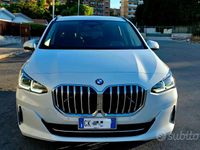 Usata BMW 218 Luxury Line 150 CV (110 kW) 2022 Bianco Station wagon