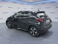 Usata Toyota Yaris Hybrid Trend 92 CV (67 kW) 2025 Nero Berlina
