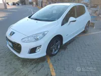 Usata Peugeot 308 Sportium 112 CV (82 kW) 2012 Bianco Berlina