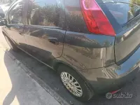Usata Fiat Grande Punto 65 CV (47 kW) 2007 Grigio Utilitaria