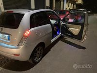 Usata Lancia Ypsilon 75 CV (55 kW) 2011 Grigio Utilitaria