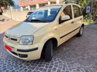 Usata Fiat Panda Active 60 CV (44 kW) 2010 Giallo Utilitaria