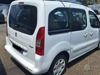 Usata Peugeot Partner 109 CV (80 kW) 2011 Bianco Monovolume