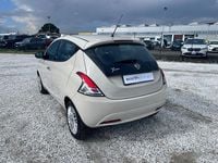 Usata Lancia Ypsilon Gold 69 CV (50 kW) 2016 Bianco Utilitaria