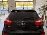 Usata Kia Rio 75 CV (55 kW) 2015 Nero Berlina