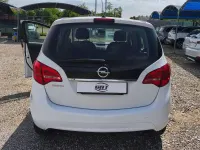 Usata Opel Meriva Cosmo 101 CV (74 kW) 2017 Bianco Monovolume