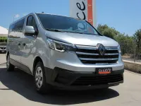Usata Renault Trafic 150 CV (110 kW) 2024 Argento Monovolume