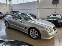 Usata Mercedes SL350 245 CV (180 kW) 2003 Argento Cabrio