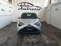 Usata Toyota Aygo X-play 72 CV (52 kW) 2019 Grigio Utilitaria