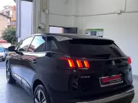 Usata Peugeot 3008 Allure 131 CV (96 kW) 2022 Nero SUV