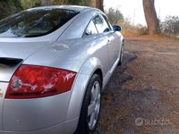 Usata Audi TT 179 CV (131 kW) 2000 Grigio Coupé