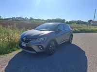 Usata Renault Captur Techno 101 CV (74 kW) 2023 Grigio SUV