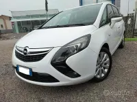 Usata Opel Zafira Tourer Cosmo 150 CV (110 kW) 2012 Bianco Monovolume