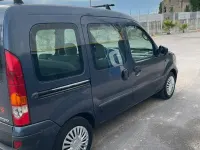 Usado Renault Kangoo 82 CV (60 kW) 2004 Azul Monovolumen