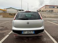 Usata Fiat Punto Evo 69 CV (50 kW) 2011 Grigio Utilitaria
