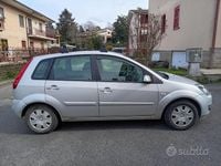 Usata Ford Fiesta 75 CV (55 kW) 2007 Grigio Utilitaria