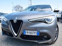 Usata Alfa Romeo Stelvio Executive 180 CV (132 kW) 2017 Grigio SUV