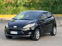 Usata Ford Fiesta Titanium 68 CV (50 kW) 2010 Nero Berlina