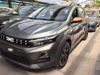 Nuova Dacia Sandero Extreme 101 CV (74 kW) 2026 Grigio SUV