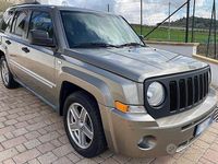 Usata Jeep Patriot Sport 140 CV (102 kW) 2008 Beige SUV