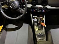 Usata Audi Q2 Design 116 CV (85 kW) 2017 Grigio SUV