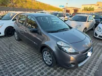 Usata Renault Clio IV Dynamique 75 CV (55 kW) 2012 Grigio Berlina