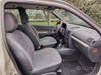 Usata Renault Clio II 2006 Giallo Berlina