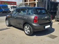 Usata Mini Cooper D Countryman 112 CV (82 kW) 2011 Grigio scuro SUV