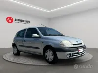 Usata Renault Clio II 98 CV (72 kW) 2000 Grigio Utilitaria