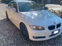Usata BMW 320 Sport Line 184 CV (135 kW) 2010 Bianco Coupé