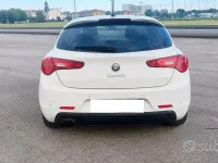 Usata Alfa Romeo Giulietta 120 CV (88 kW) 2014 Bianco Utilitaria