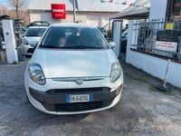 Usata Fiat Grande Punto 77 CV (56 kW) 2010 Bianco Utilitaria