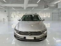 Usata VW Passat Business 150 CV (110 kW) 2023 Grigio Station wagon