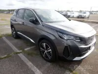 Usata Peugeot 3008 Allure 131 CV (96 kW) 2023 Grigio SUV