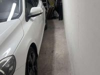 Usata Volvo V40 Momentum 120 CV (88 kW) 2016 Berlina