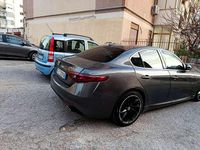 Usata Alfa Romeo Giulia Super 179 CV (131 kW) 2017 Grigio Berlina
