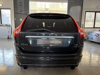 Usata Volvo XC60 R-Design 254 CV (186 kW) 2015 Grigio SUV