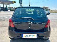 Usata Toyota Yaris 87 CV (63 kW) 2006 Nero Berlina
